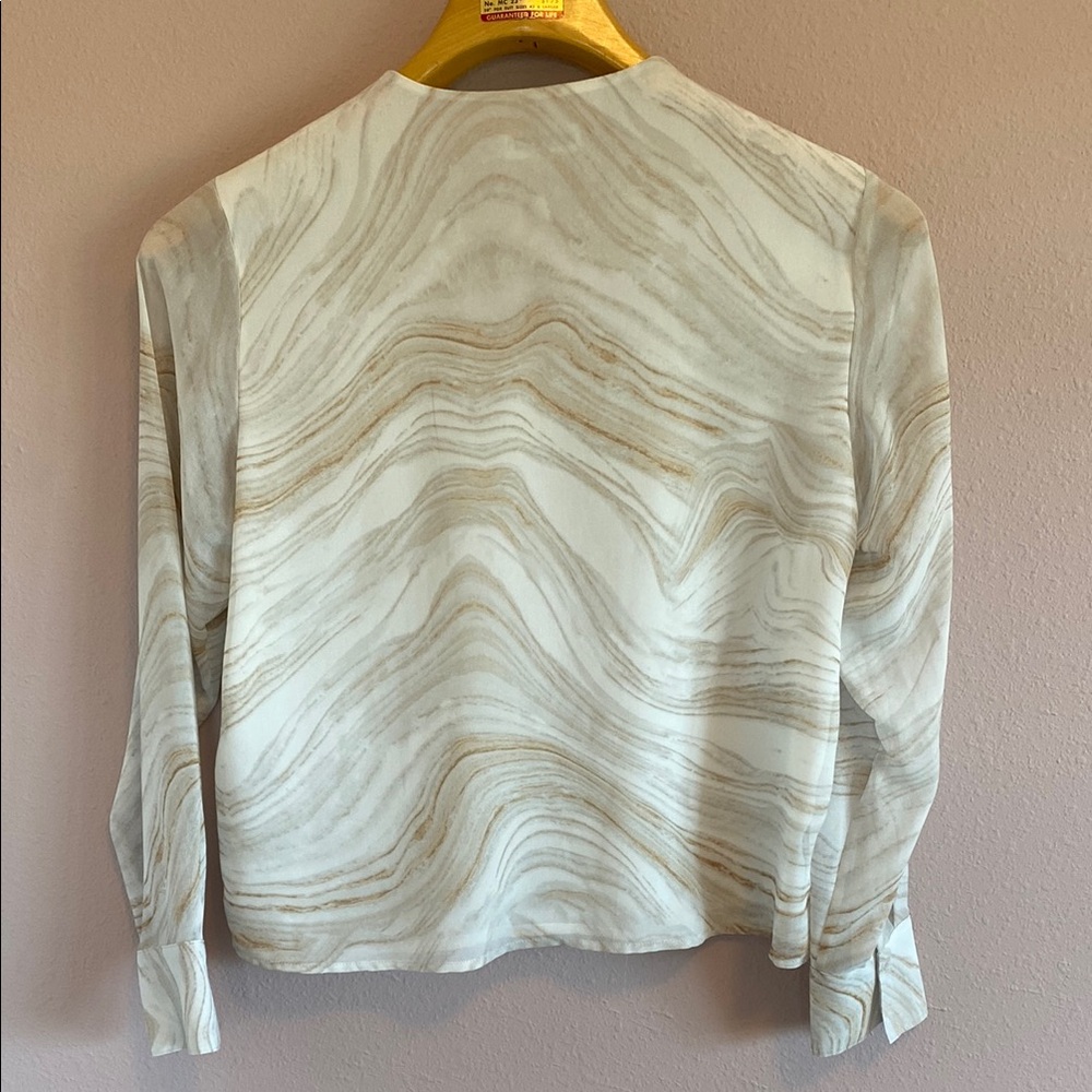 Calvin Klein Cream and White Button Down Blouse with Mandarin Collar top Size M - Picture 2 of 7